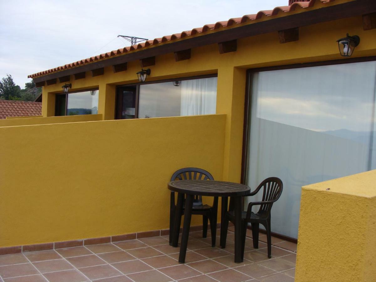 Apartamentos Rurales Manolo Casas del Monte 外观 照片