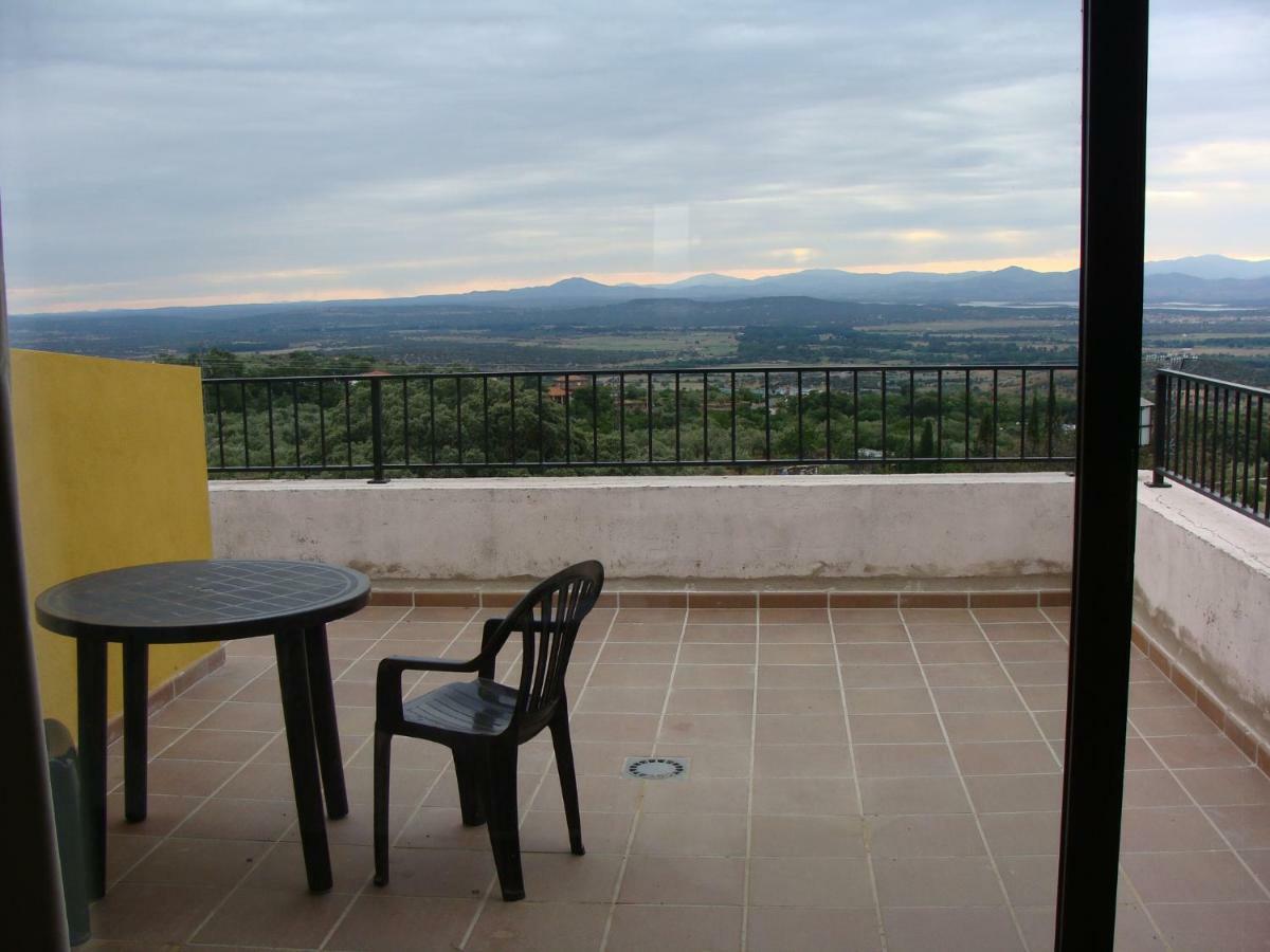 Apartamentos Rurales Manolo Casas del Monte 外观 照片